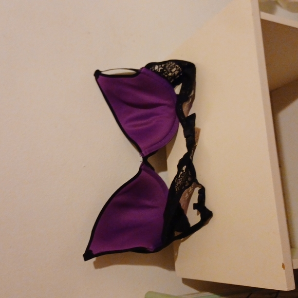 Plunge, push up bra - Picture 3 of 3